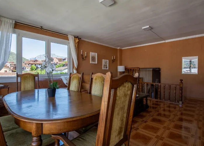 La Casa De Chachi * Potes